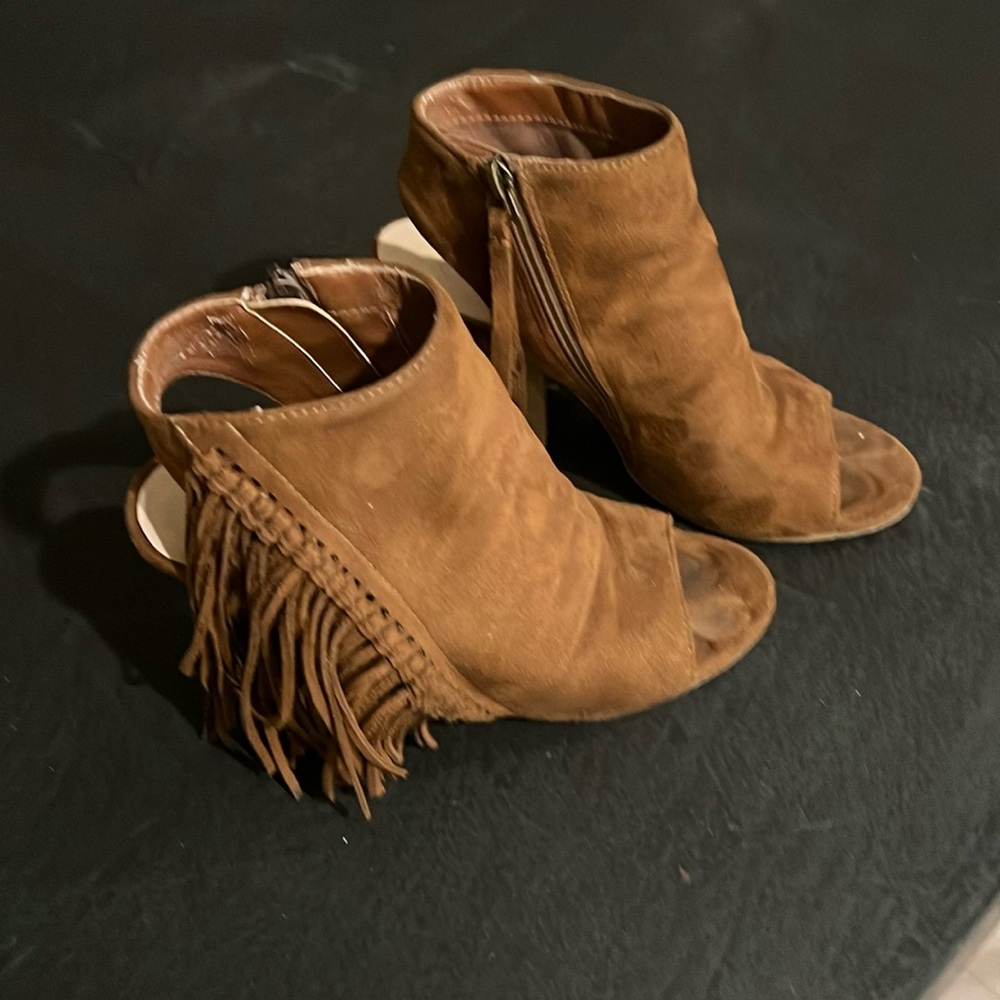 Genuine suede Texas style tassel boots with heel